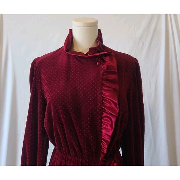 Vintage R. Michael Alan Womens Burgundy Dark Red Velour Robe Medium Holiday - Picture 2 of 7